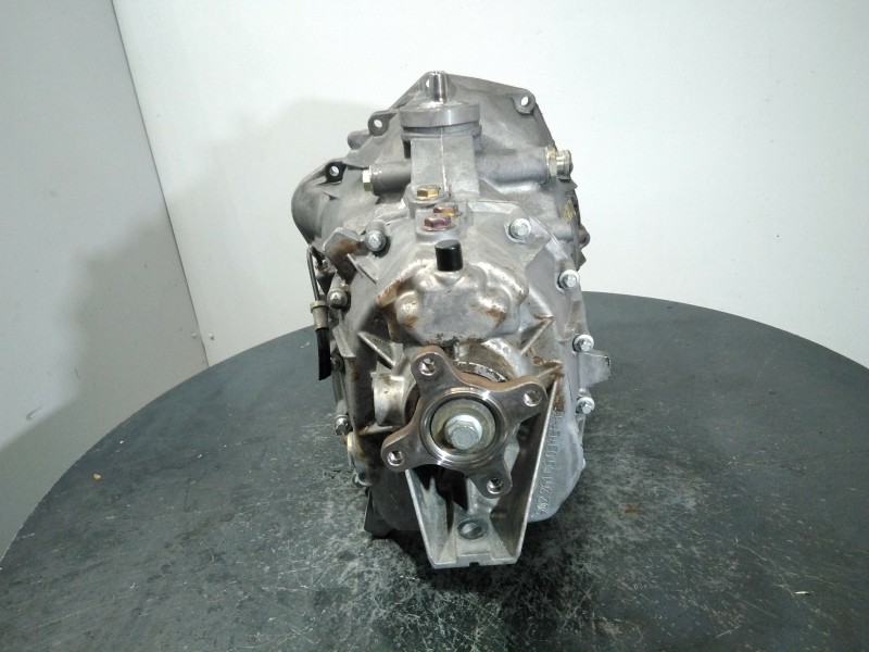 Recambio de caja cambios para volkswagen lt caja cerrada / combi (mod. 1997) lt 28 caja cerrada referencia OEM IAM 711623 137346