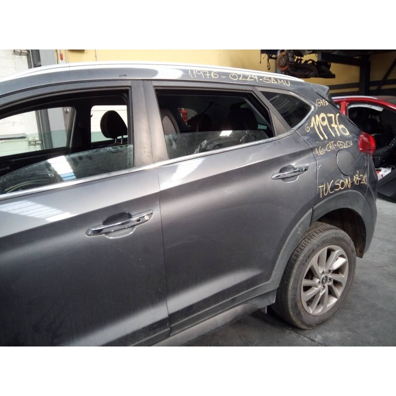 Recambio de puerta trasera izquierda para hyundai tucson essence 2wd referencia OEM IAM   