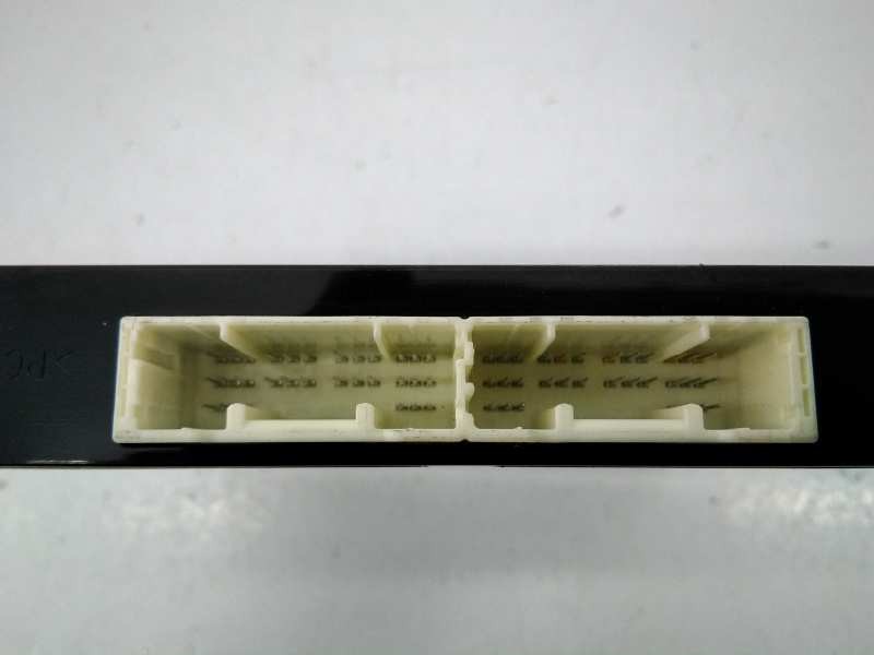 Recambio de modulo electronico para toyota land cruiser (j15) gx referencia OEM IAM 8968160020  E3-B2-15-1