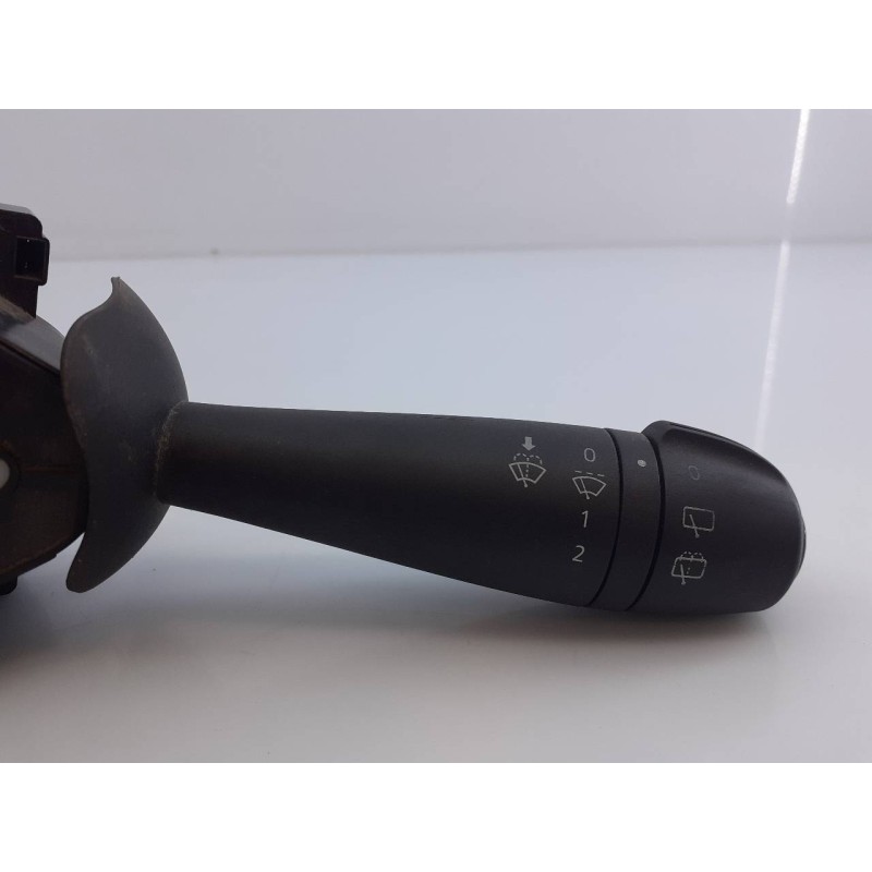 Recambio de mando limpia para dacia duster laureate 4x2 referencia OEM IAM   E2-A1-6-2