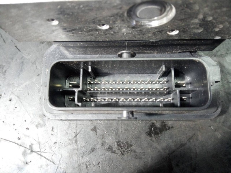 Recambio de abs para skoda fabia active referencia OEM IAM 2Q0614517AS  P3-B8-28-2