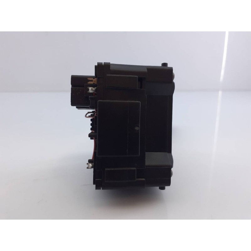 Recambio de mando limpia para dacia duster laureate 4x2 referencia OEM IAM   E2-A1-6-2