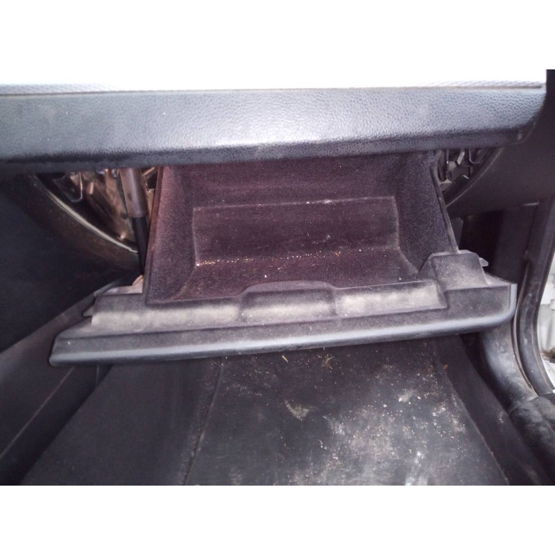 Recambio de guantera para bmw serie 1 coupe (e82) 118d referencia OEM IAM   