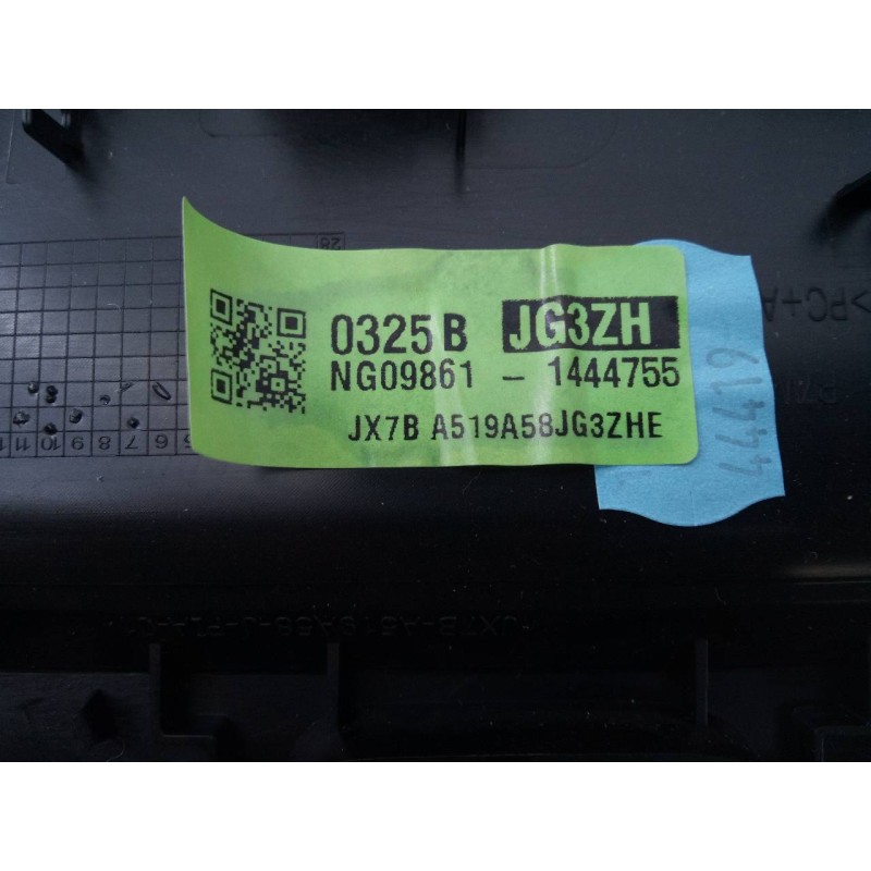 Recambio de luz interior para ford kuga st-line referencia OEM IAM NG098611444755 P701001600003 E3-B3-40-2