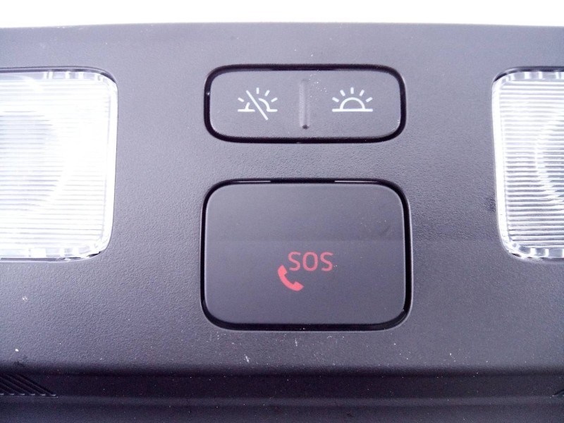 Recambio de luz interior para ford kuga st-line referencia OEM IAM NG098611444755 P701001600003 E3-B3-40-2