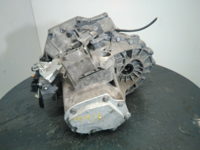 Recambio de caja cambios para citroën c4 picasso attraction referencia OEM IAM 20EA68  M1-B2-24