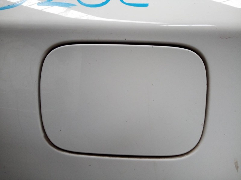 Recambio de tapa exterior combustible para bmw serie 1 coupe (e82) 118d referencia OEM IAM   