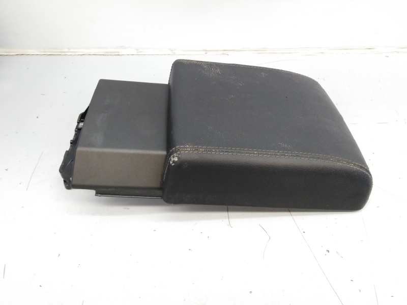 Recambio de apoyabrazos central para land rover evoque pure referencia OEM IAM   E3-B3-19-4