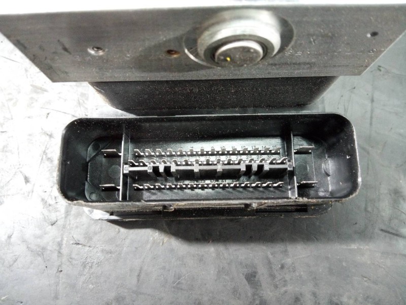 Recambio de abs para bmw serie 1 berlina (e81/e87) 118i limited sport edition referencia OEM IAM 6789301  P3-B8-23-3