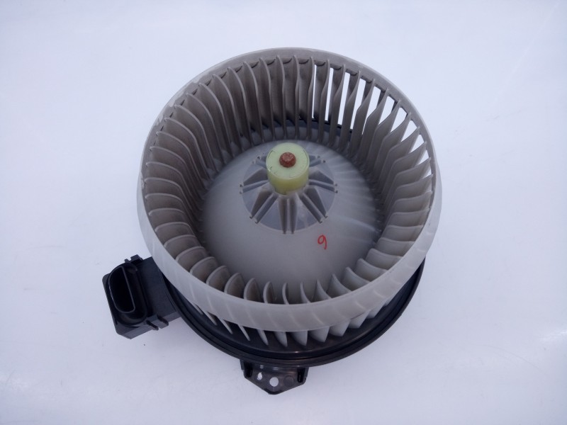 Recambio de ventilador calefaccion para toyota auris luna referencia OEM IAM AV2727005151 5J16 E2-B4-13-2