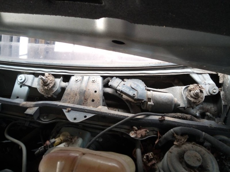 Recambio de motor limpia delantero para opel insignia berlina edition referencia OEM IAM 13227392 AV1590601415 