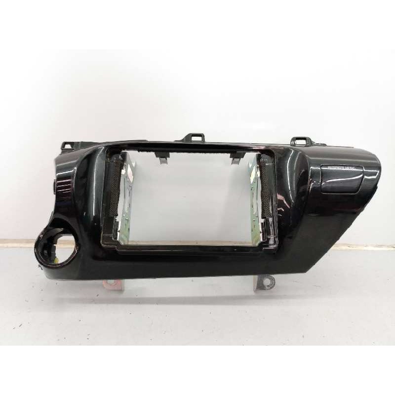 Recambio de salpicadero para toyota hilux (kun) referencia OEM IAM 55420KK140 839500K030 E3-B2-10-2