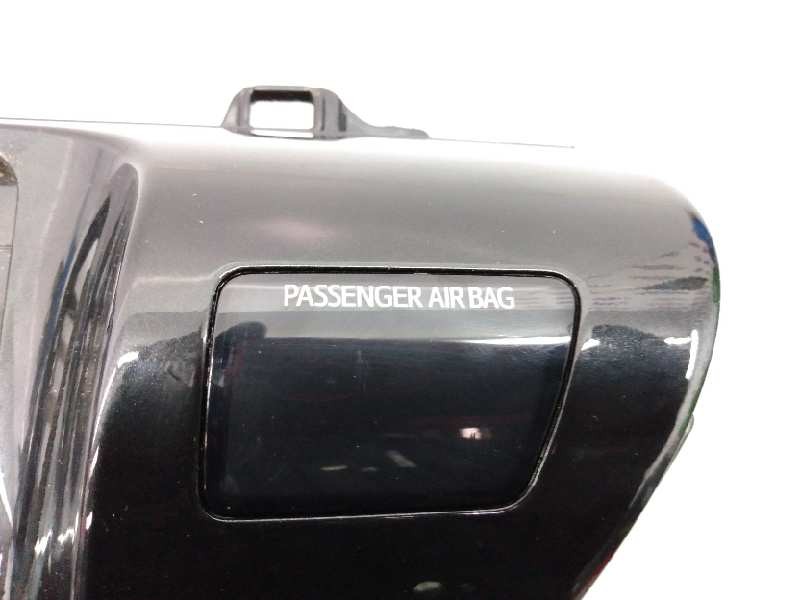 Recambio de salpicadero para toyota hilux (kun) referencia OEM IAM 55420KK140 839500K030 E3-B2-10-2