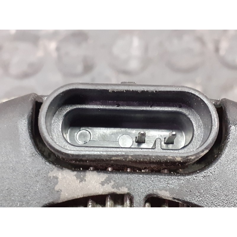 Recambio de alternador para ssangyong rodius xdi limited referencia OEM IAM A6651540302  P3-A4-25-5