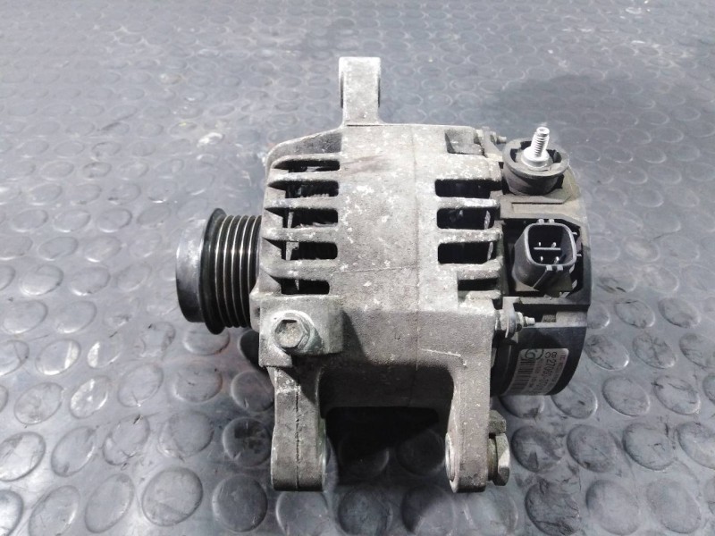 Recambio de alternador para toyota auris luna referencia OEM IAM 270600T010 A115IB P3-A4-14-2