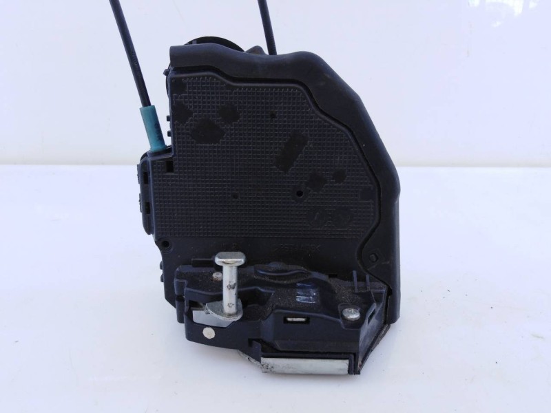 Recambio de cerradura puerta trasera izquierda para toyota corolla (e15) sol referencia OEM IAM   E2-B4-10-2