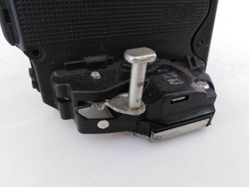 Recambio de cerradura puerta trasera izquierda para toyota corolla (e15) sol referencia OEM IAM   E2-B4-10-2