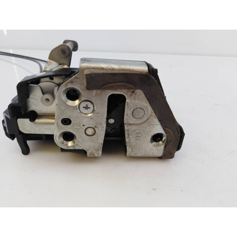 Recambio de cerradura puerta trasera izquierda para toyota corolla (e15) sol referencia OEM IAM   E2-B4-10-2