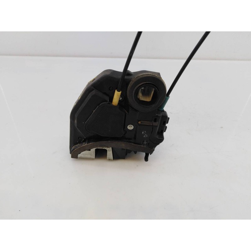 Recambio de cerradura puerta trasera izquierda para toyota corolla (e15) sol referencia OEM IAM   E2-B4-10-2