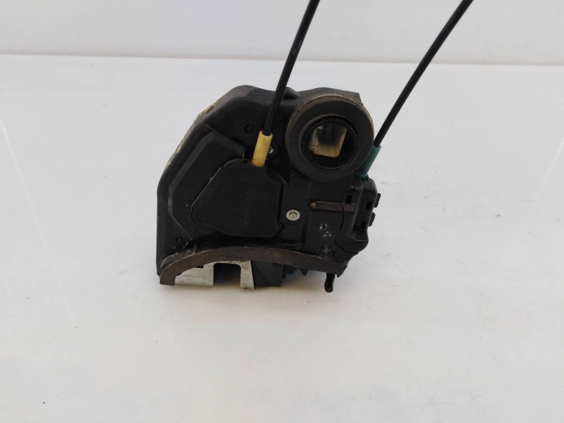 Recambio de cerradura puerta trasera izquierda para toyota corolla (e15) sol referencia OEM IAM   E2-B4-10-2