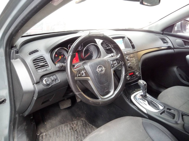 Recambio de salpicadero para opel insignia berlina edition referencia OEM IAM   