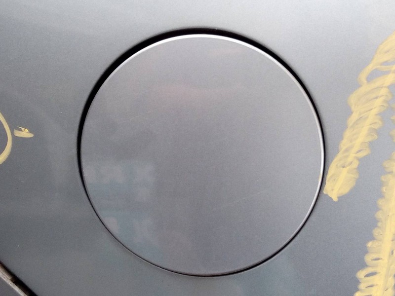 Recambio de tapa exterior combustible para opel insignia berlina edition referencia OEM IAM   