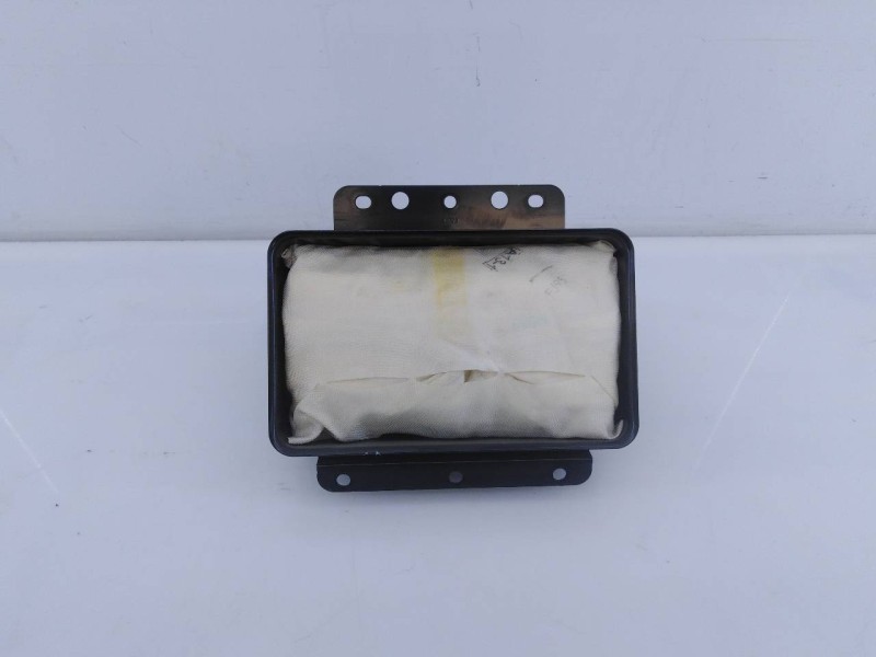 Recambio de airbag delantero derecho para ssangyong rodius xdi limited referencia OEM IAM 8621021002 SSLV953VAYF E1-B3-8-2