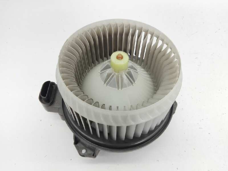 Recambio de ventilador calefaccion para toyota corolla (e15) sol referencia OEM IAM AV2727008103  E2-B4-24-2