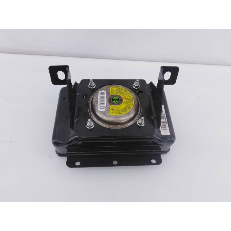 Recambio de airbag delantero derecho para ssangyong rodius xdi limited referencia OEM IAM 8621021002 SSLV953VAYF E1-B3-8-2