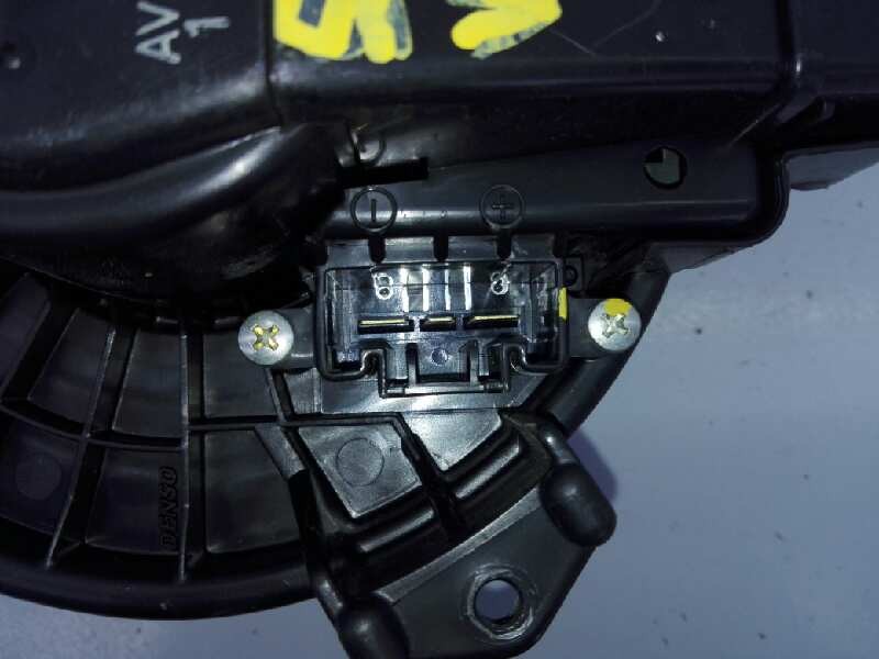 Recambio de ventilador calefaccion para toyota corolla (e15) sol referencia OEM IAM AV2727008103  E2-B4-24-2