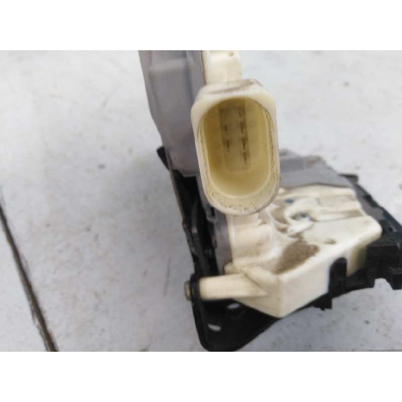 Recambio de cerradura puerta delantera izquierda para volkswagen passat berlina (3c2) advance referencia OEM IAM 3AE885681CFKZ  