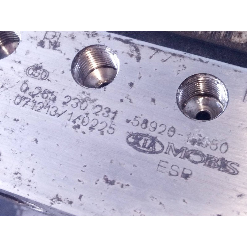 Recambio de abs para kia cee´d sporty wagon active referencia OEM IAM 589201H650 0265230231 P3-B8-24-4