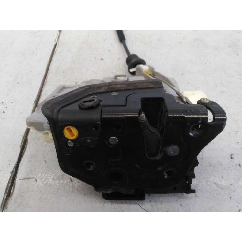 Recambio de cerradura puerta delantera izquierda para volkswagen passat berlina (3c2) advance referencia OEM IAM 3AE885681CFKZ  