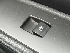 MANDO ELEVALUNAS DELANTERO DERECHO 