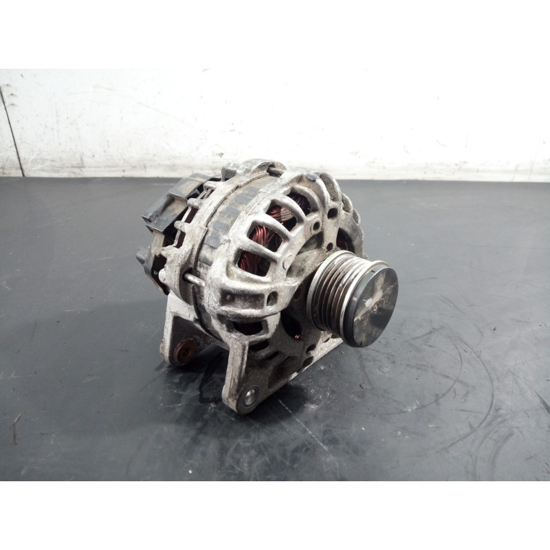 Recambio de alternador para dacia lodgy ambiance referencia OEM IAM 231002949R  P3-A4-22-4