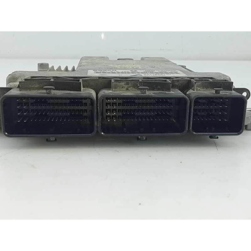 Recambio de centralita motor uce para dacia lodgy ambiance referencia OEM IAM 237102213R 0281019147 E2-A1-40-1