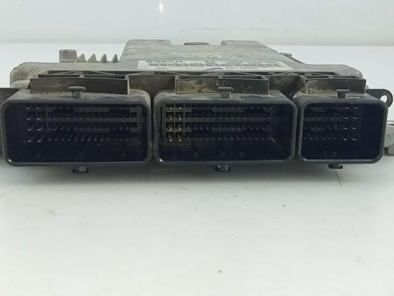 Recambio de centralita motor uce para dacia lodgy ambiance referencia OEM IAM 237102213R 0281019147 E2-A1-40-1