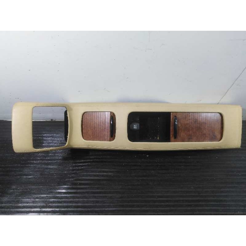 Recambio de consola central para mercedes-benz clase cls (w219) 320 cdi (219.322) referencia OEM IAM A2198600030  P2-A1-37