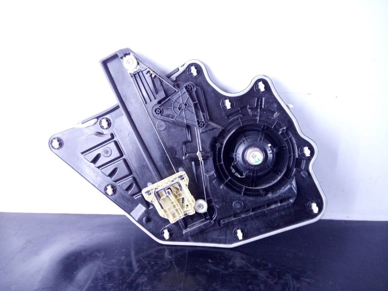 Recambio de elevalunas trasero derecho para ford kuga st-line referencia OEM IAM CM0940900 0130822090 