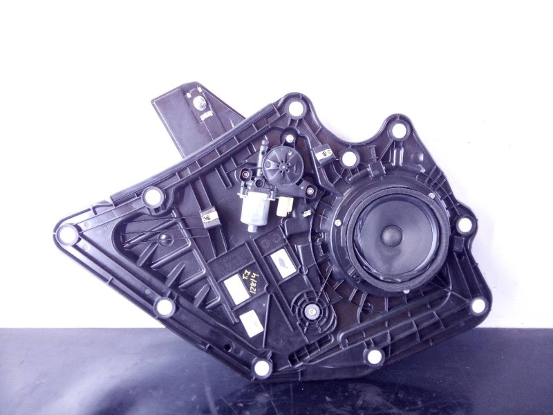 Recambio de elevalunas trasero izquierdo para ford kuga st-line referencia OEM IAM CM0941000 0130822091 