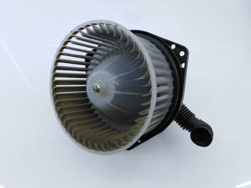 Recambio de ventilador calefaccion para ssangyong rodius xdi limited referencia OEM IAM 40510402  E3-A3-23-1