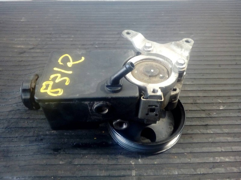 Recambio de bomba direccion para ssangyong rodius xdi limited referencia OEM IAM NS4540547  P3-B4-9-3