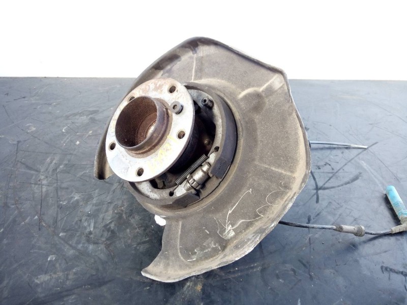 Recambio de mangueta trasera derecha para bmw serie 5 berlina (e60) 530xd referencia OEM IAM   P1-A4-18