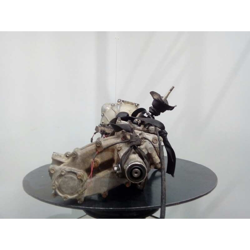 Recambio de caja cambios para mitsubishi montero (l040) 2.5 turbodiesel referencia OEM IAM 0372  M1-B4-111