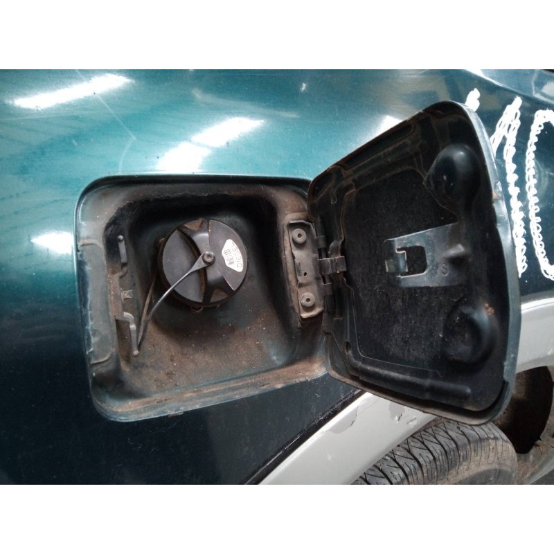 Recambio de tapa exterior combustible para mitsubishi montero (v60/v70) 3.2 di-d all-four (5-ptas.) referencia OEM IAM   