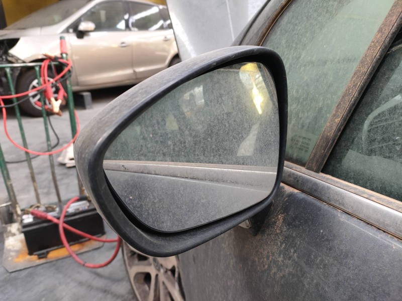 Recambio de retrovisor izquierdo electrico para citroën c3 exclusive referencia OEM IAM   