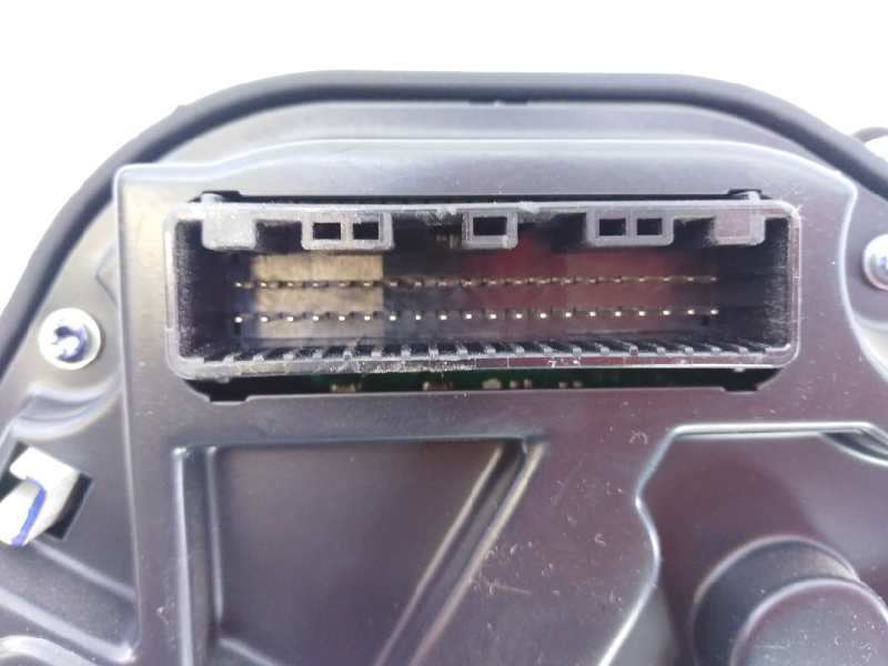 Recambio de cuadro instrumentos para toyota auris sol referencia OEM IAM 8380002M12  E3-B2-13-3