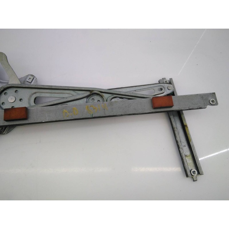 Recambio de elevalunas delantero derecho para toyota auris sol referencia OEM IAM 6980112220 857100D100 E2-B4-8-2