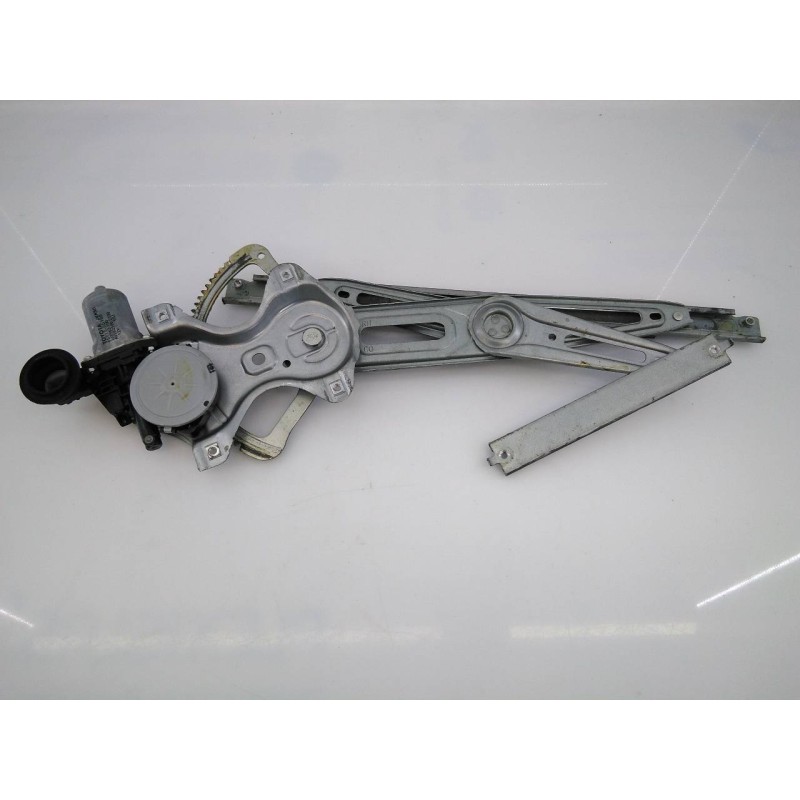 Recambio de elevalunas delantero derecho para toyota auris sol referencia OEM IAM 6980112220 857100D100 E2-B4-8-2