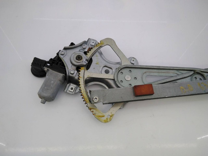 Recambio de elevalunas delantero derecho para toyota auris sol referencia OEM IAM 6980112220 857100D100 E2-B4-8-2